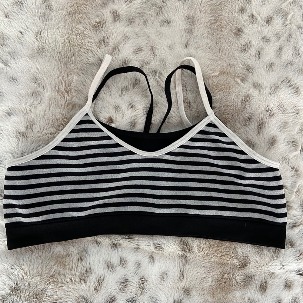 Double-Layered Sports Bra